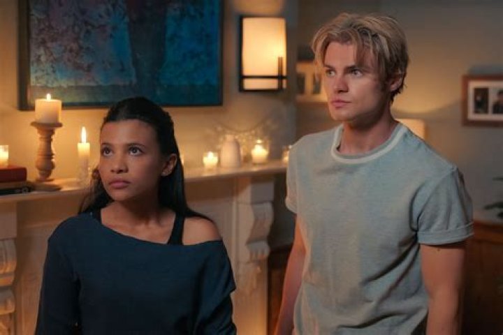 Noah Lalonde's Love Life: Who's He Dating Now?