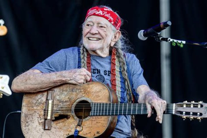 Unraveling The Love Life Of Willie Nelson: A Look At His Spouse