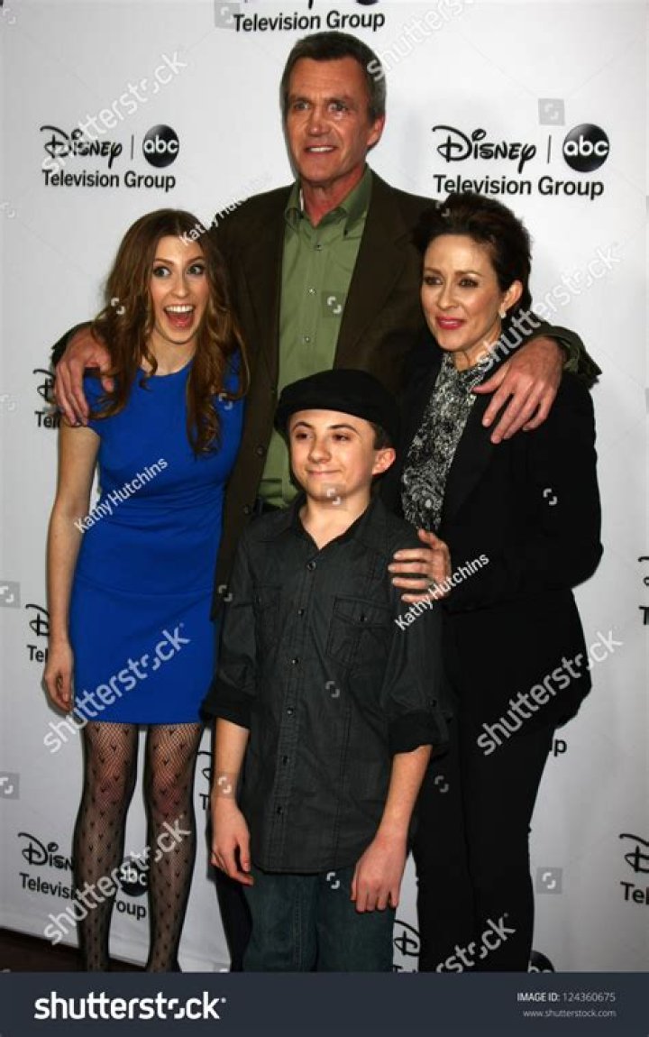 Unveiling Neil Flynn: Does He Have A Wife?